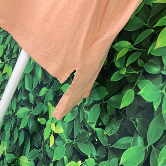 PEACHY PINK 3/4 SLEEVE TUNIC SHIRT W/ LOOSE FIT · SIZE M - Picture 3 of 5